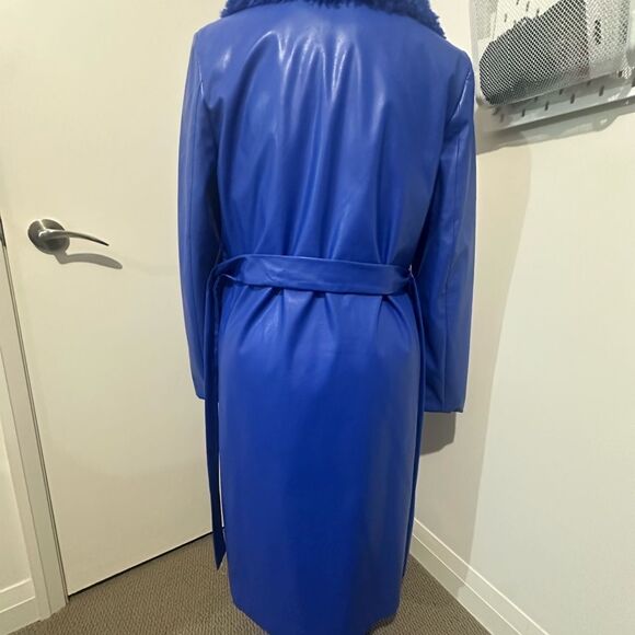 Noize Faux Leather - Women's Blue Coat with Faux Fur Collar - Picture 3 of 3